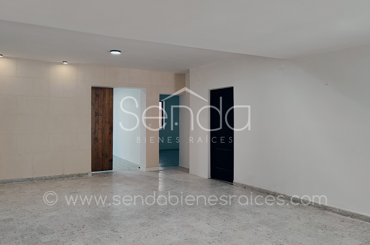 1246-35283-23GM-01-Casa-en-venta-en-el-centro-de-Merida-Totalmente-remodelada-_(23).jpg