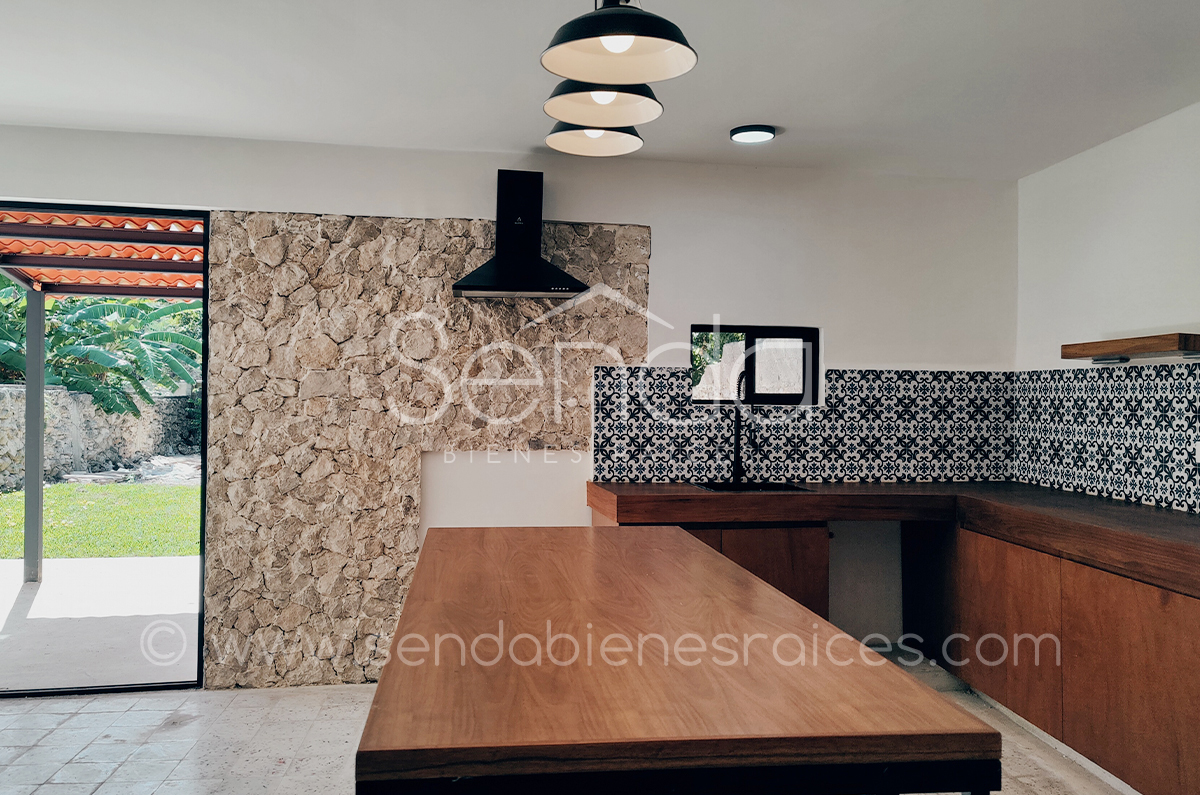 1246-35284-23GM-01-Casa-en-venta-en-el-centro-de-Merida-Totalmente-remodelada-_(24).jpg