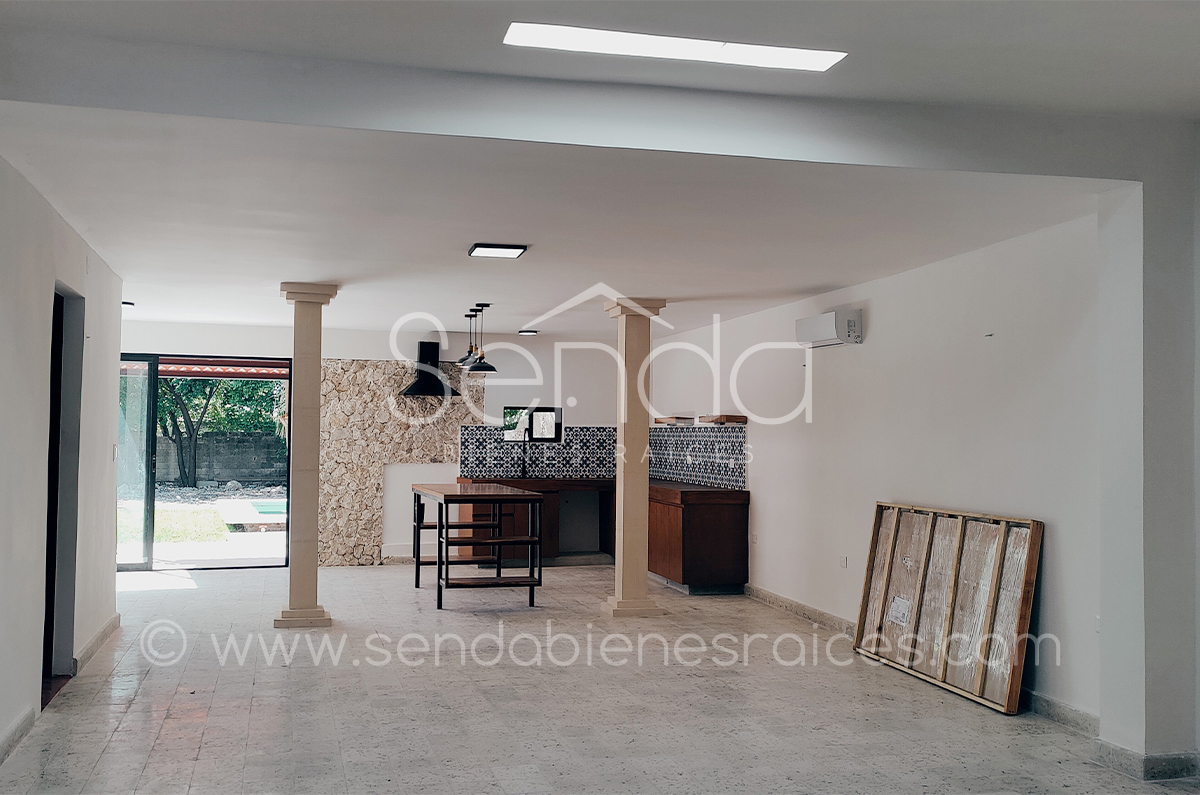 1246-35294-23GM-01-Casa-en-venta-en-el-centro-de-Merida-Totalmente-remodelada-_(34).jpg