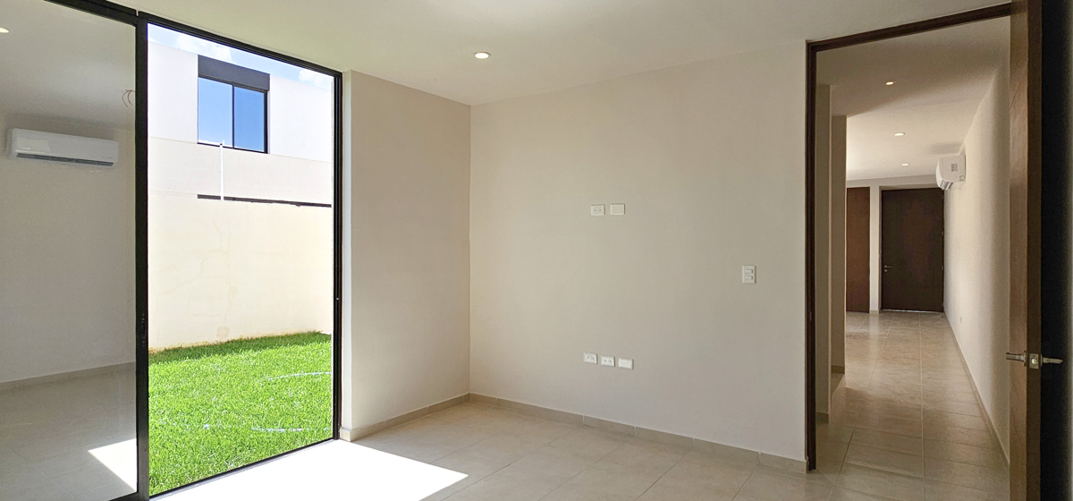 1252-44918-Casa-en-venta-en-Cholul-Merida-con-recamara-en-planta_baja-y-alberca_(22).jpg