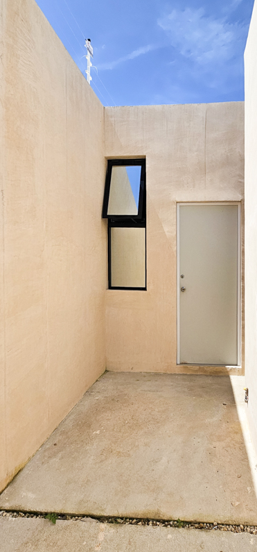 1252-44919-Casa-en-venta-en-Cholul-Merida-con-recamara-en-planta_baja-y-alberca-v_(18).jpg