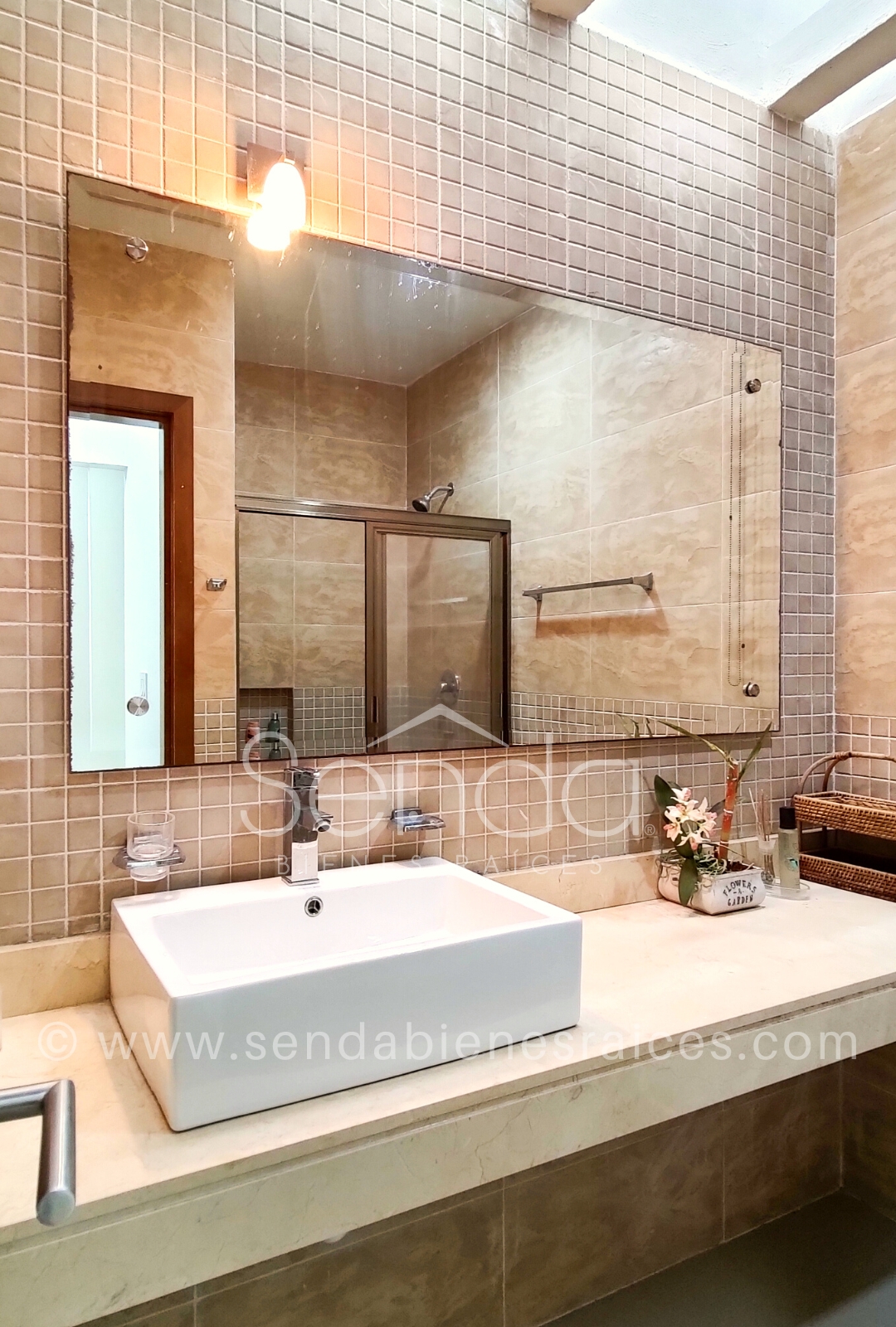 1311-37293-Casa-en-venta-en-Altabrisa-Merida-en-privada-San-Remo-Blanc-con-3-habitaciones-47.jpg
