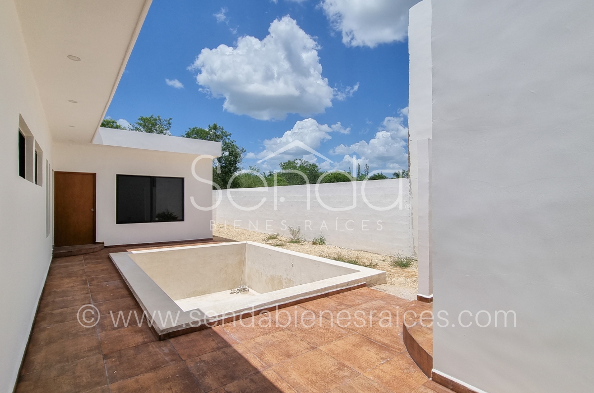 1337-38310-Casa-en-Venta-en-Mabella-Residencial-de-Un-piso-con-Alberca-en-San-Diego-Cutz-6.jpg