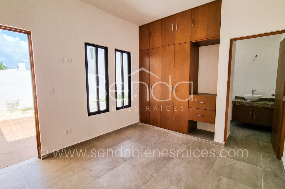 1337-38320-Casa-en-Venta-en-Mabella-Residencial-de-Un-piso-con-Alberca-en-San-Diego-Cutz-16.jpg