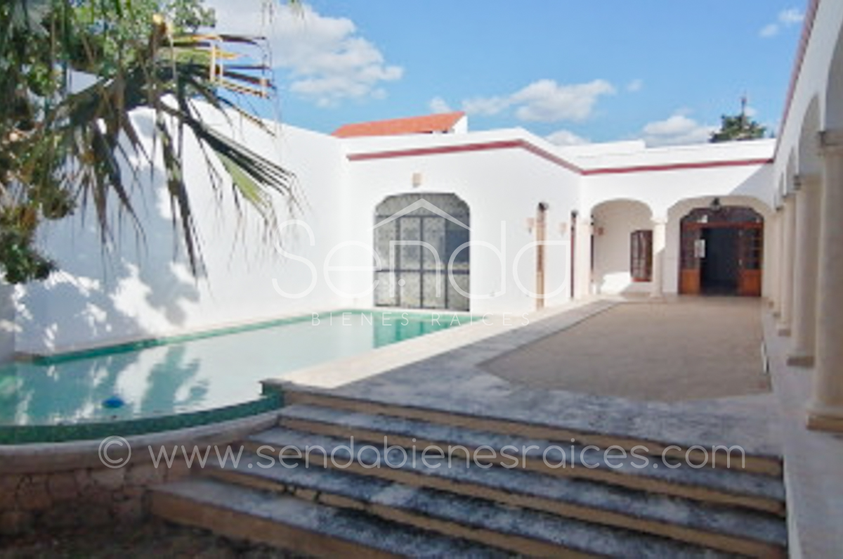 1355-38905-Casa-en-venta-Centro-Historico-Merida-calle-62-de-5-habitaciones-32.jpg