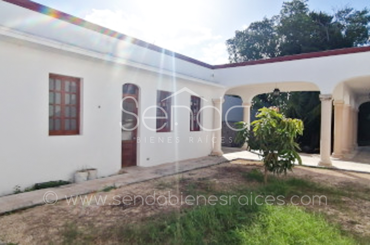 1355-38924-Casa-en-venta-Centro-Historico-Merida-calle-62-de-5-habitaciones-51.jpg