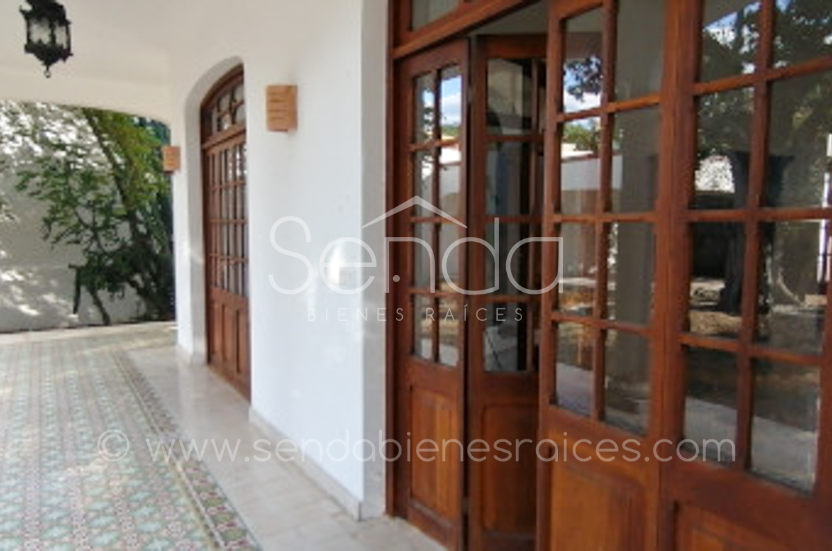 1355-38927-Casa-en-venta-Centro-Historico-Merida-calle-62-de-5-habitaciones-54.jpg