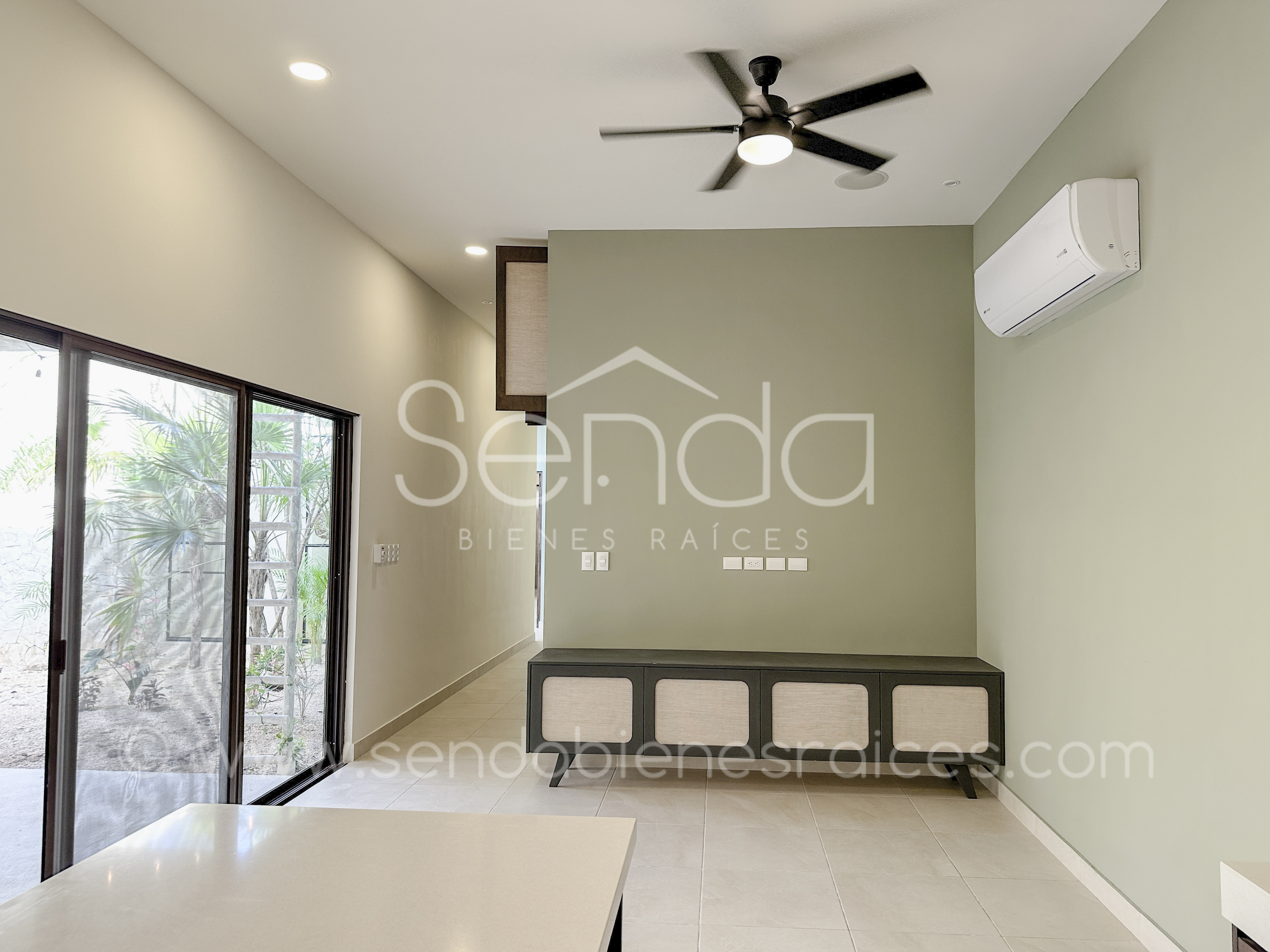 1468-47711--Casa-Tiki-Tiki-en-venta-de-una-planta-en-Cholul-Mérida-3-habitaciones-y-alberca_(71).jpg