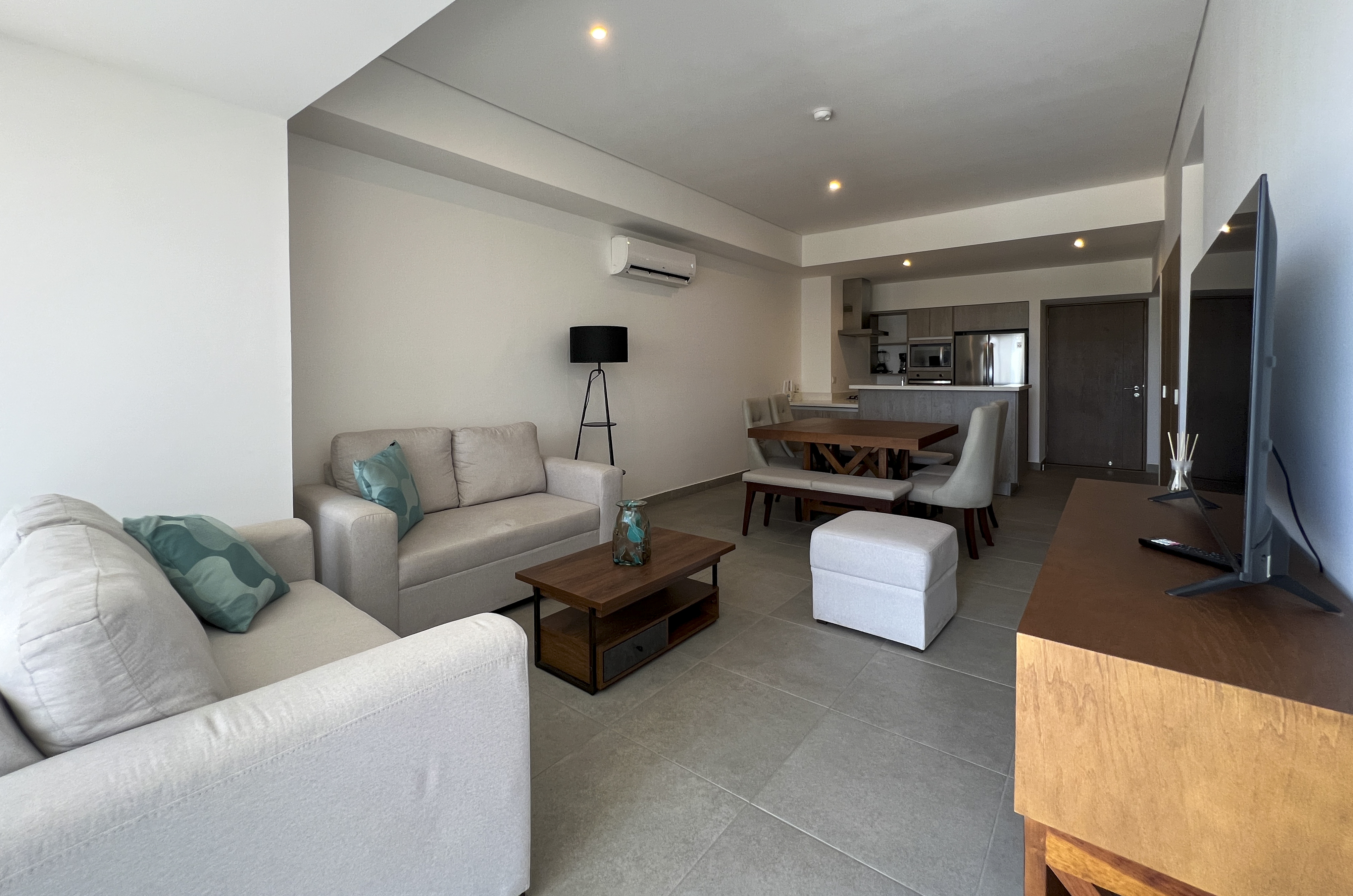 1604-55235-Departamento-en-Venta-en-Via-Montejo-de-3-Recamaras-Equipado_(3).jpg
