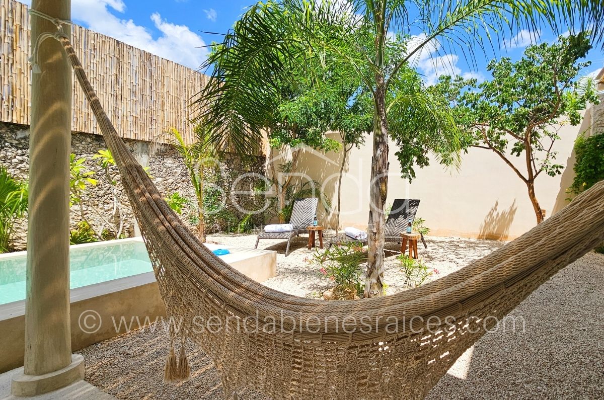 1700-50623-Casa-Tiki-Tiki-en-venta-de-una-planta-en-Cholul-Merida-modelo-B-con-alberca_(25).jpg