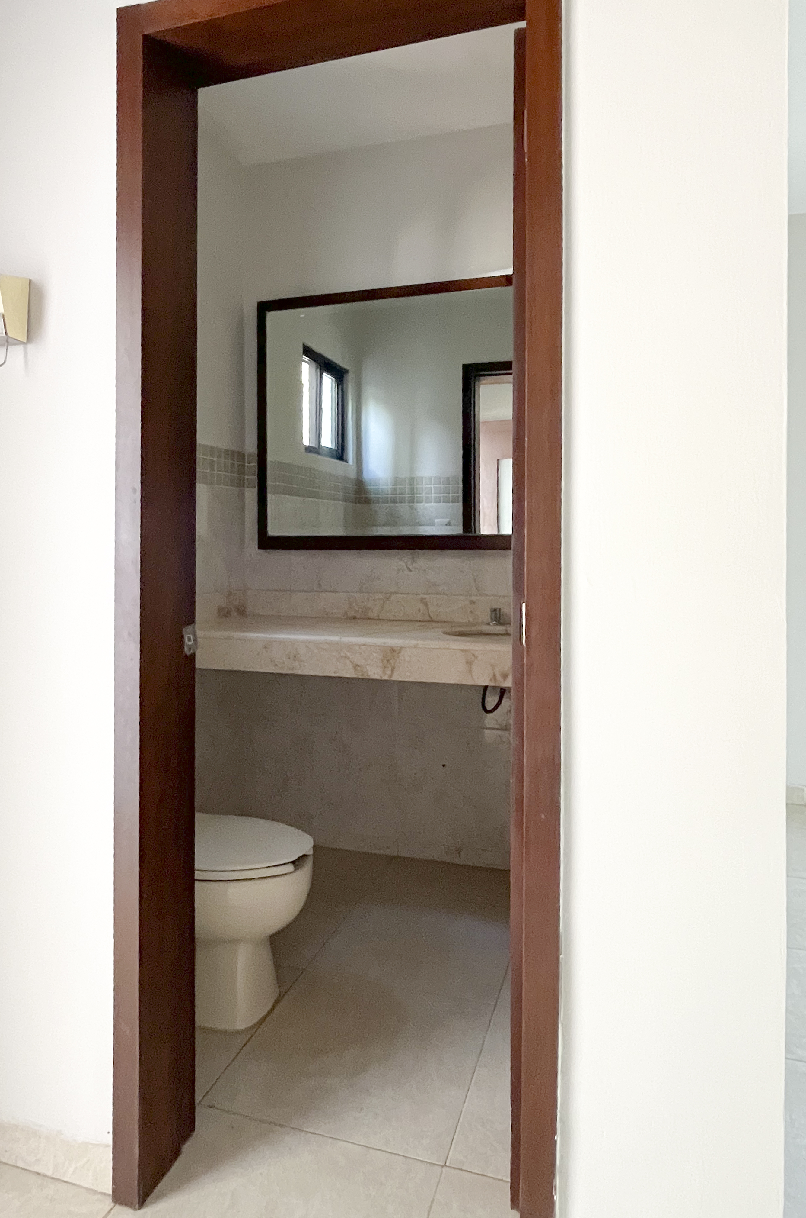 1702-47156-Casa-en-renta-privada-cocoyoles-Merida-tres-recamaras-con-piscina_(13).jpg
