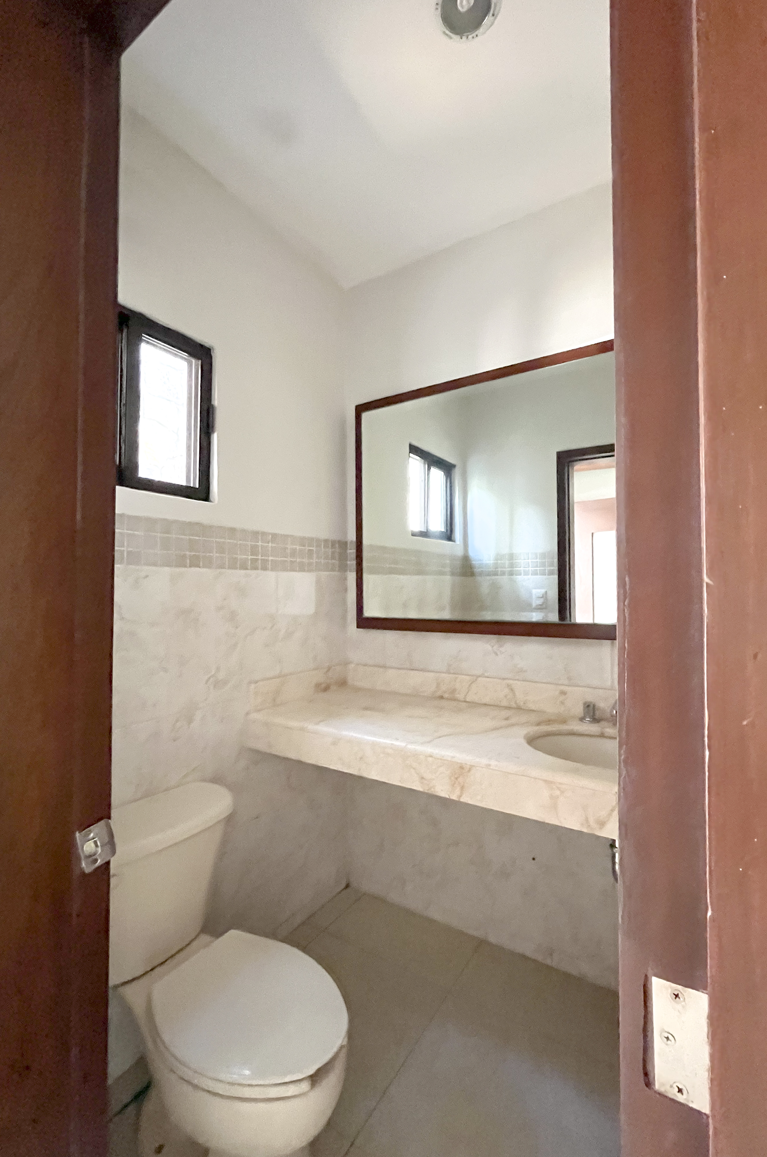 1702-47158-Casa-en-renta-privada-cocoyoles-Merida-tres-recamaras-con-piscina_(15).jpg