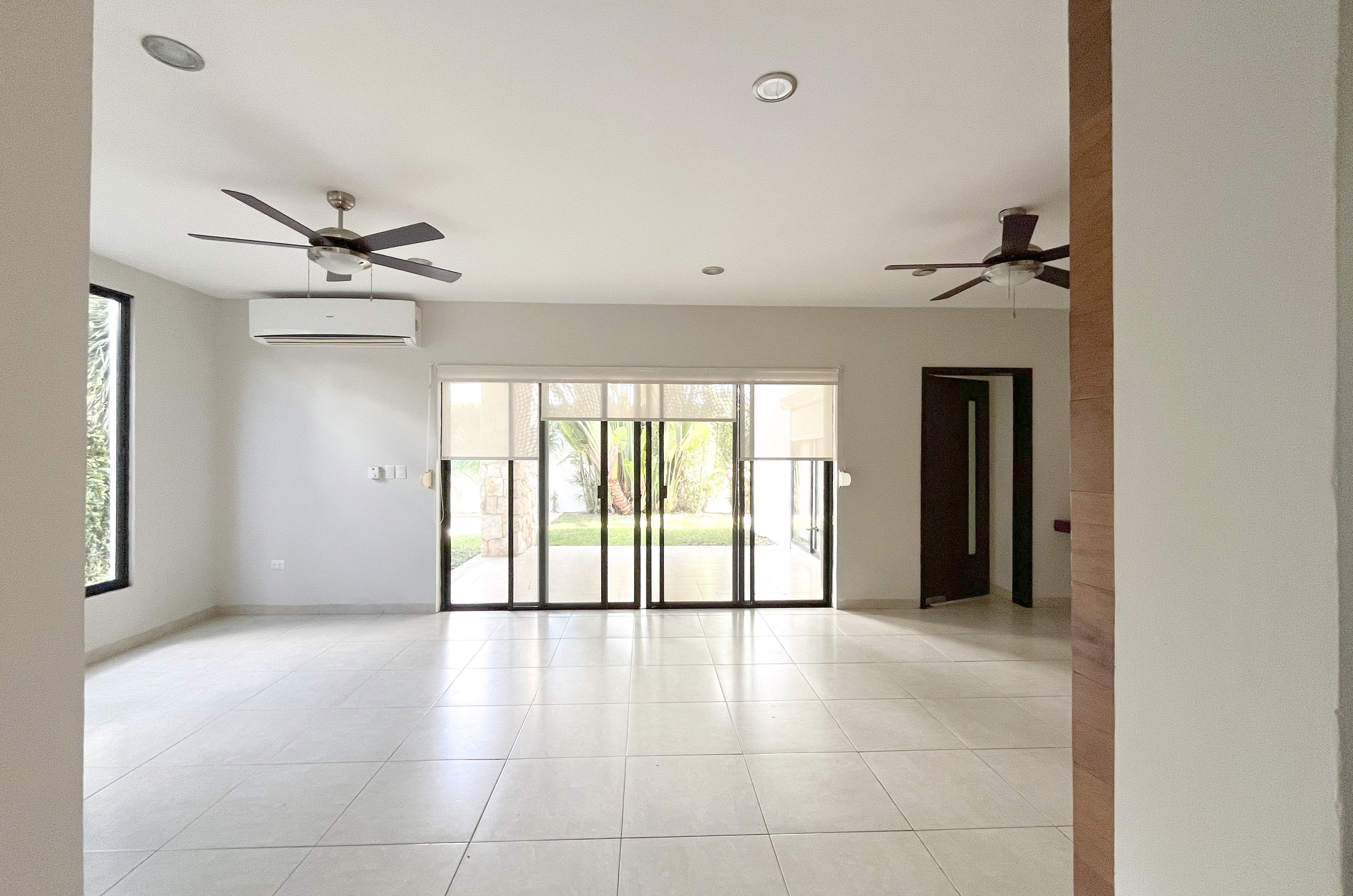 1702-47160-Casa-en-renta-privada-cocoyoles-Merida-tres-recamaras-con-piscina_(16).jpg