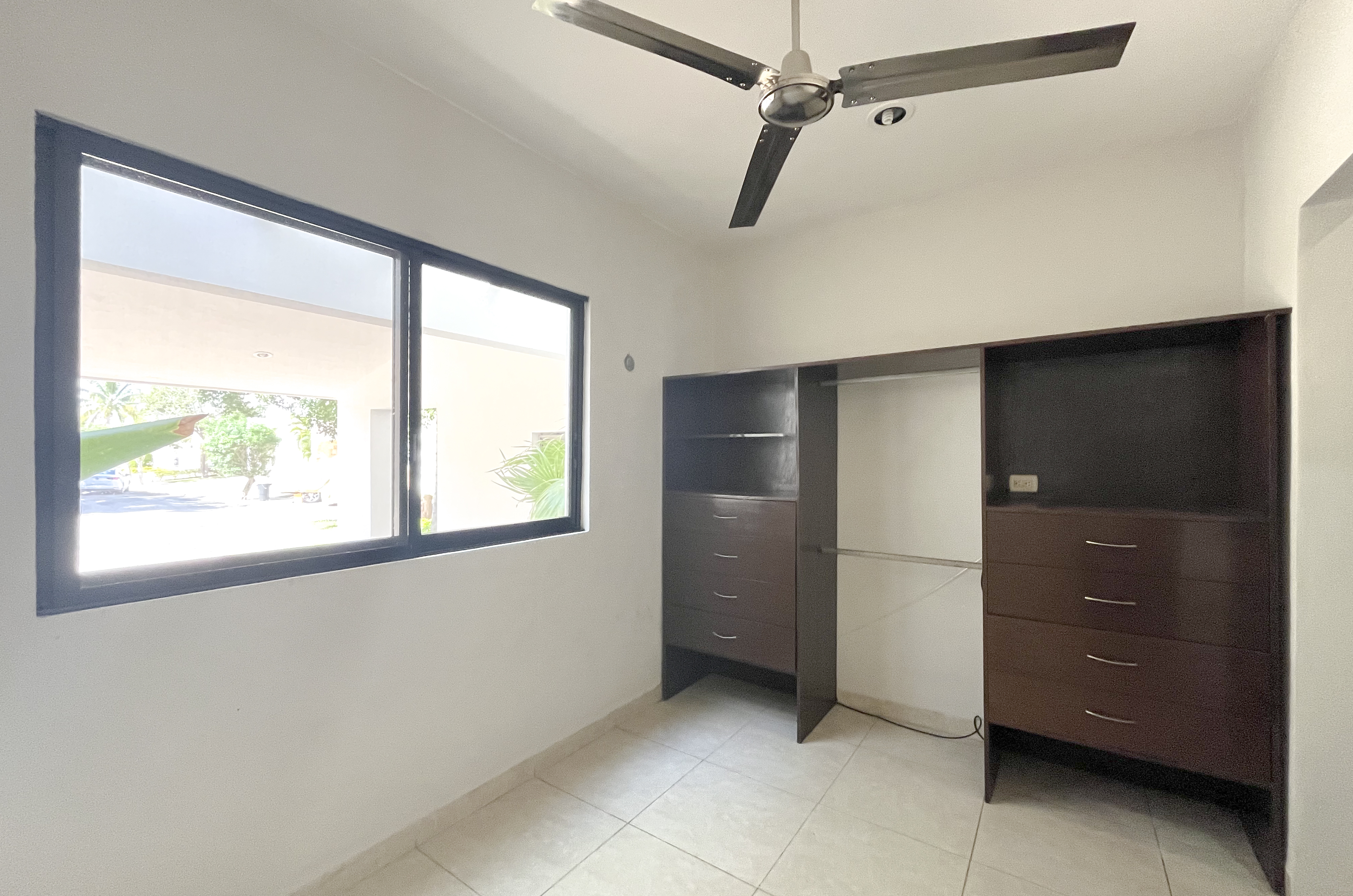 1702-47178-Casa-en-renta-privada-cocoyoles-Merida-tres-recamaras-con-piscina_(35).jpg