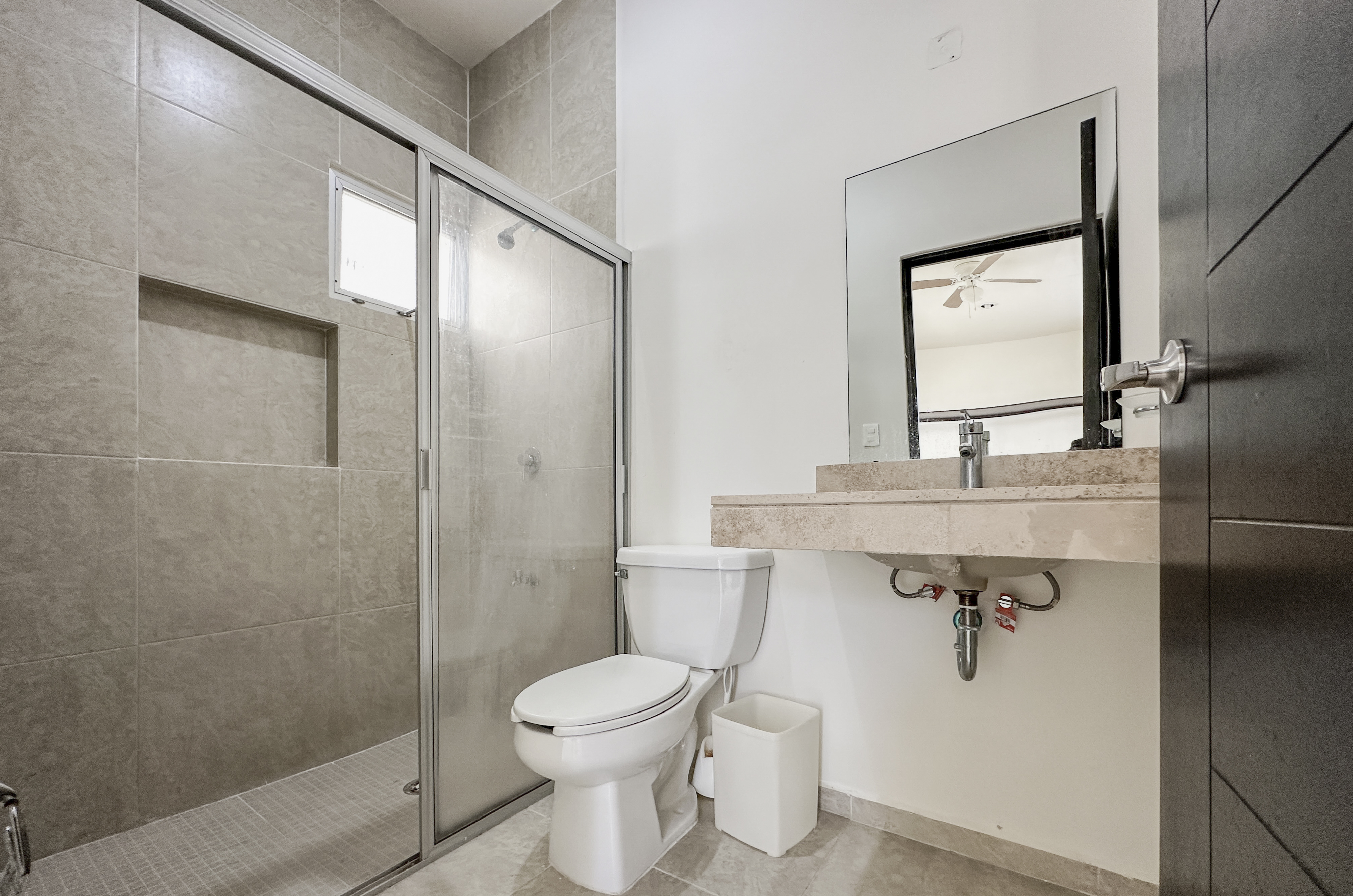 1719-47992-Casa-en-renta-de-3-habitaciones-en-Salomea-Conkal_(17).jpg