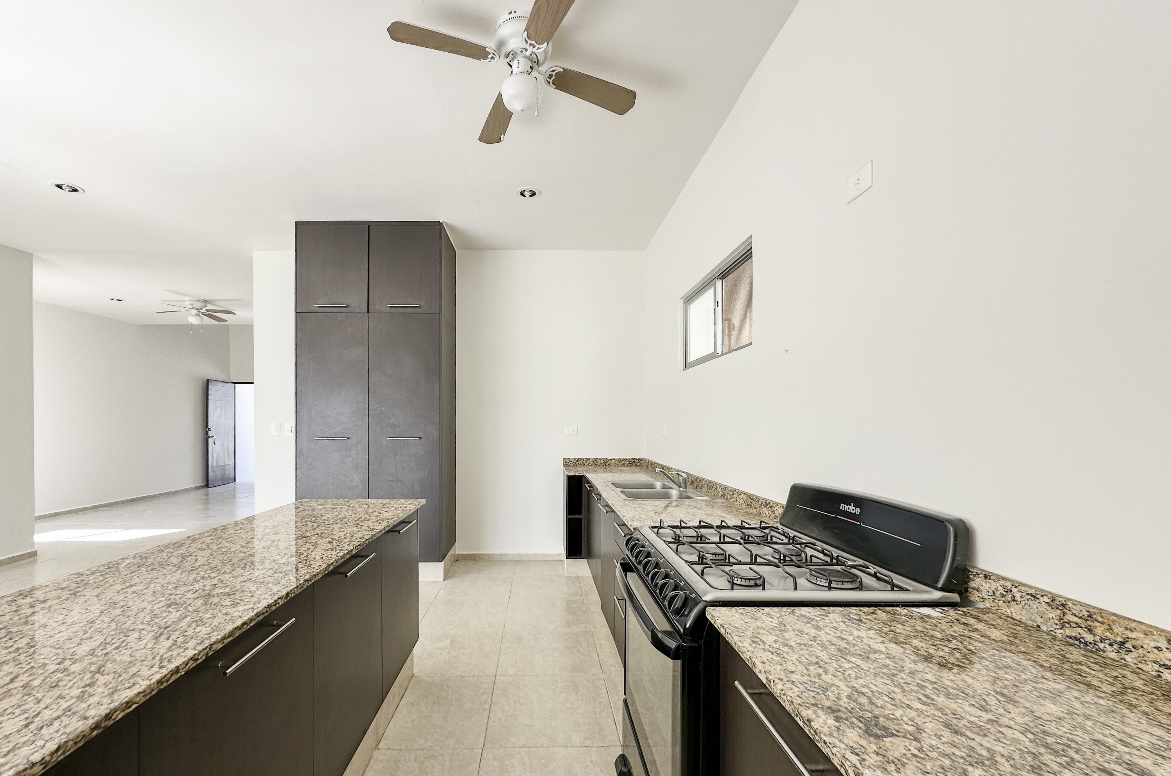 1719-48013-Casa-en-renta-de-3-habitaciones-en-Salomea-Conkal_(38).jpg