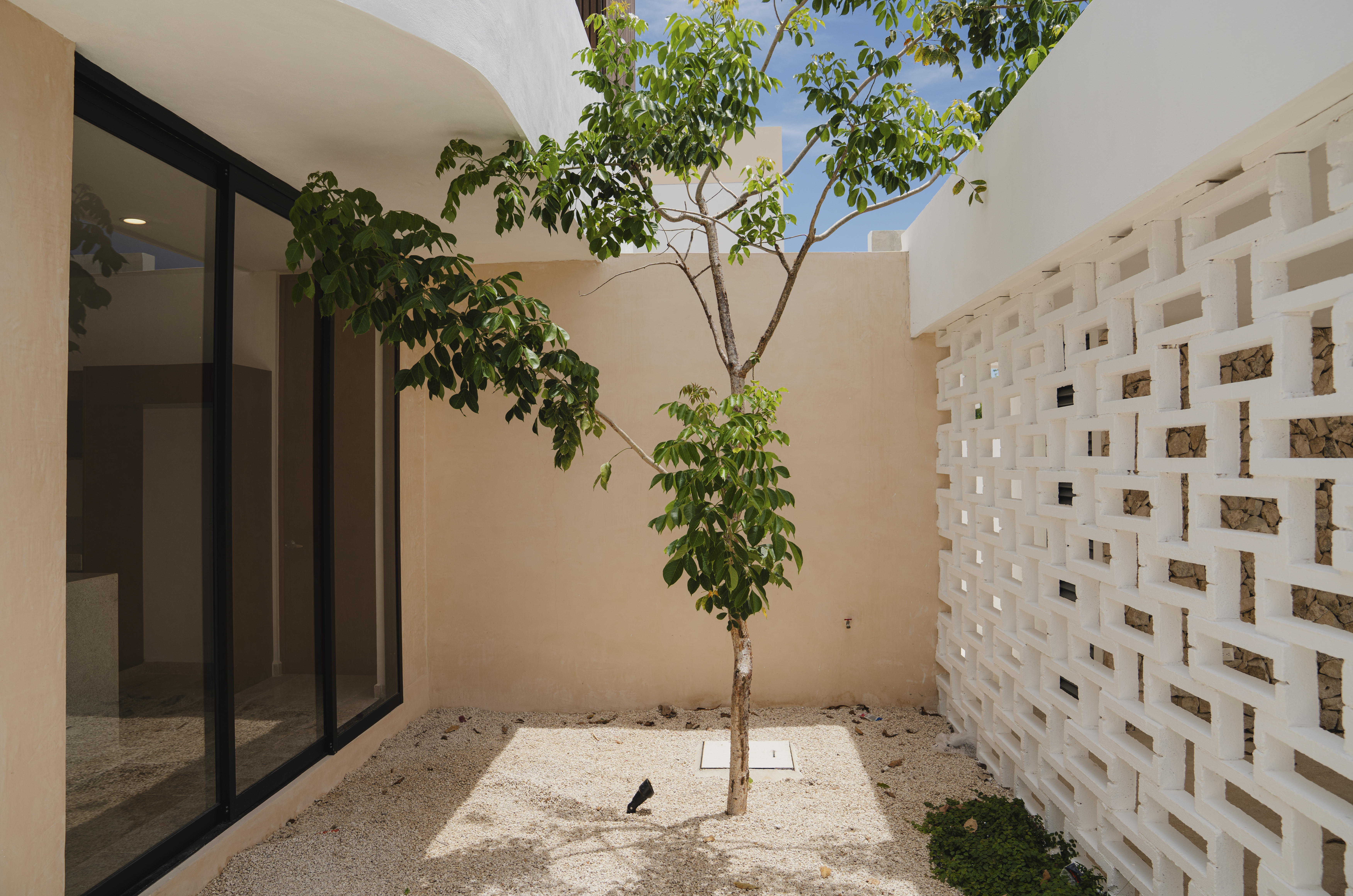 1902-52993-Casa-Alaia-en-Venta-dentro-privada-zona-conkal-Merida-con-tres-recamaras_(28).jpg