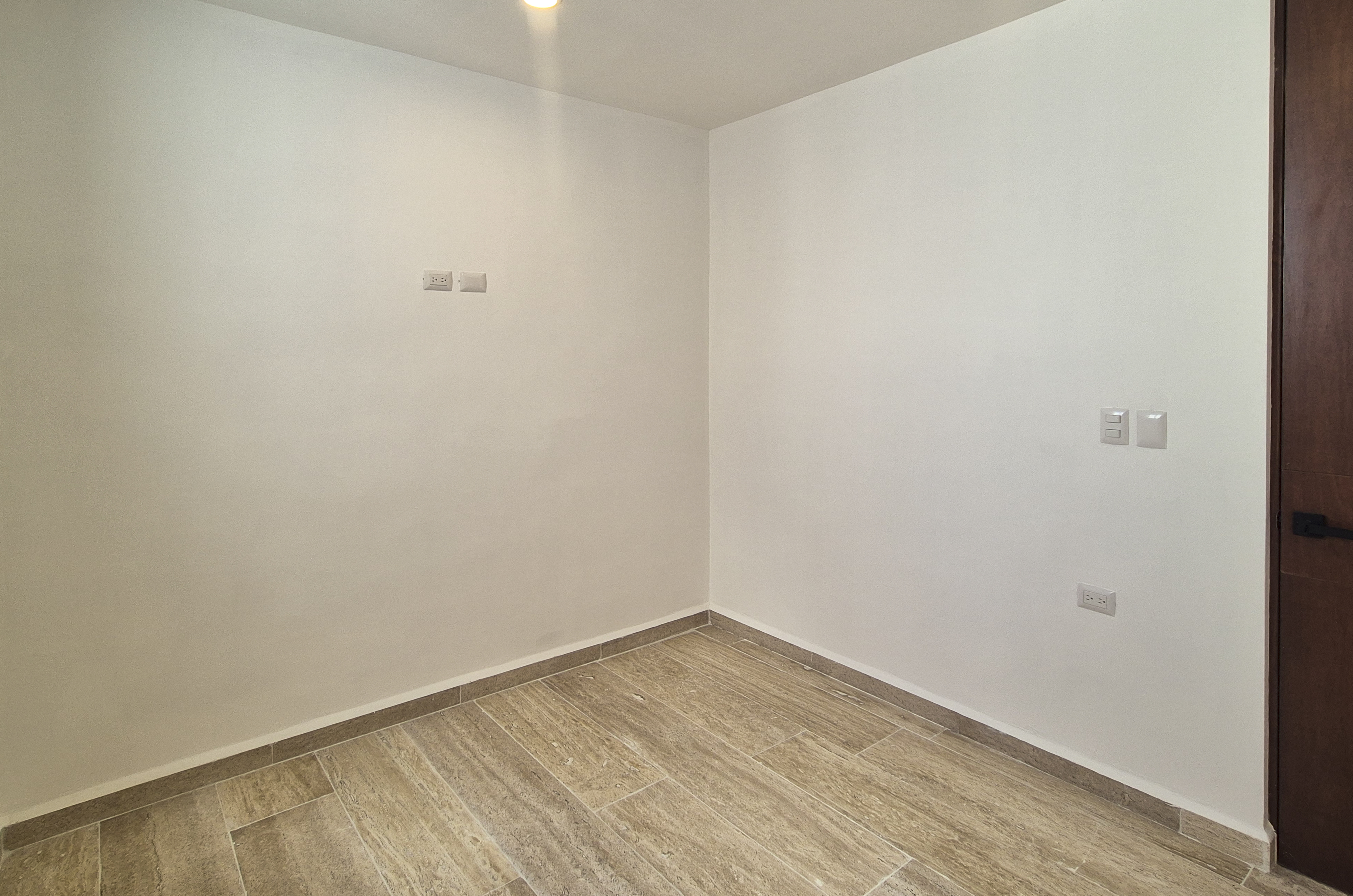 1941-52903-Casa-en-Venta-en-privada-ubicada-en-xcanatun-con-4-habitaciones-y-alberca_(18).jpg