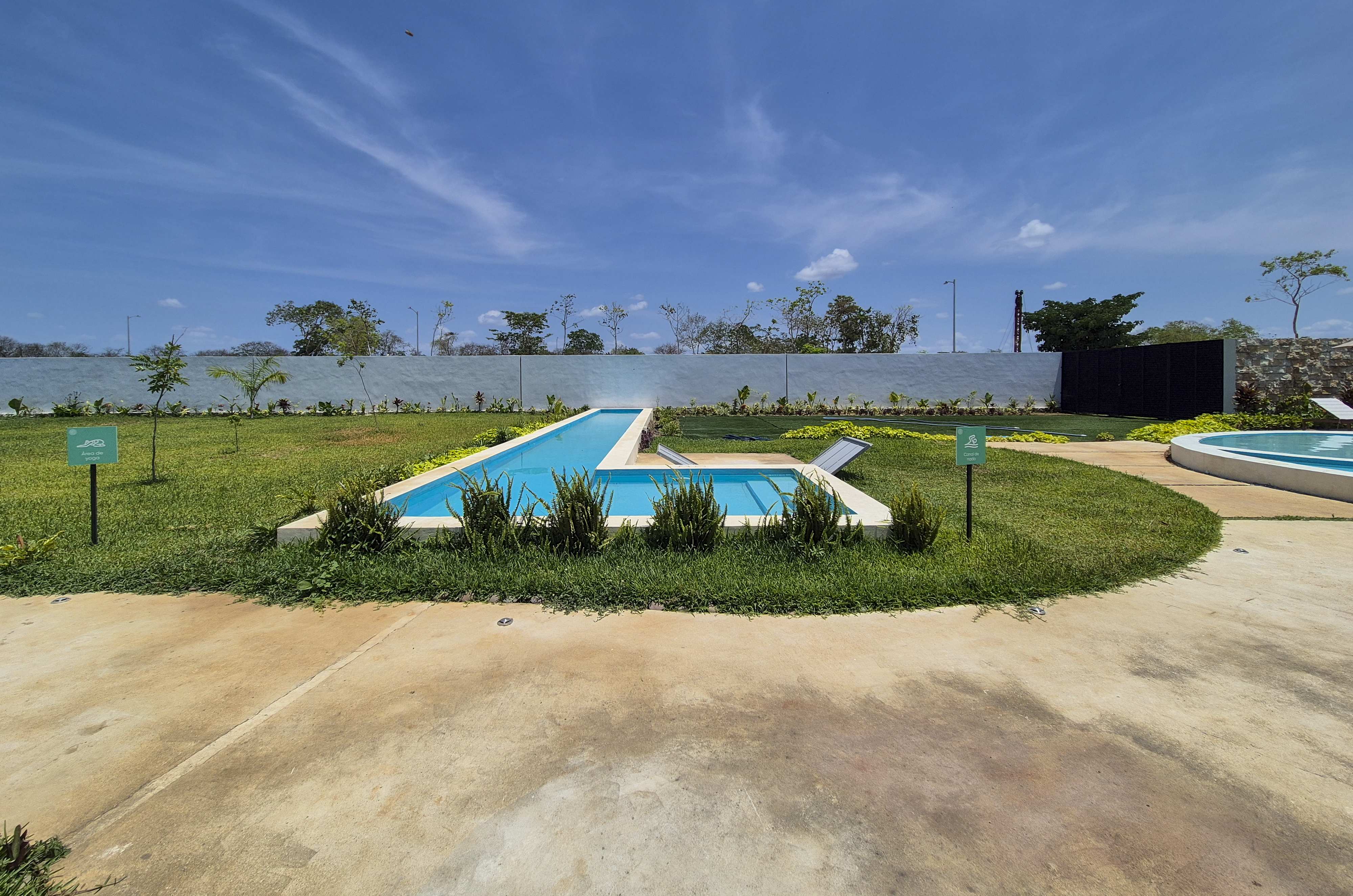 1942-53017-Lotes-Residenciales-en-Venta-en-Privada-Ciudad-Central-con-amenidades_(20).jpg