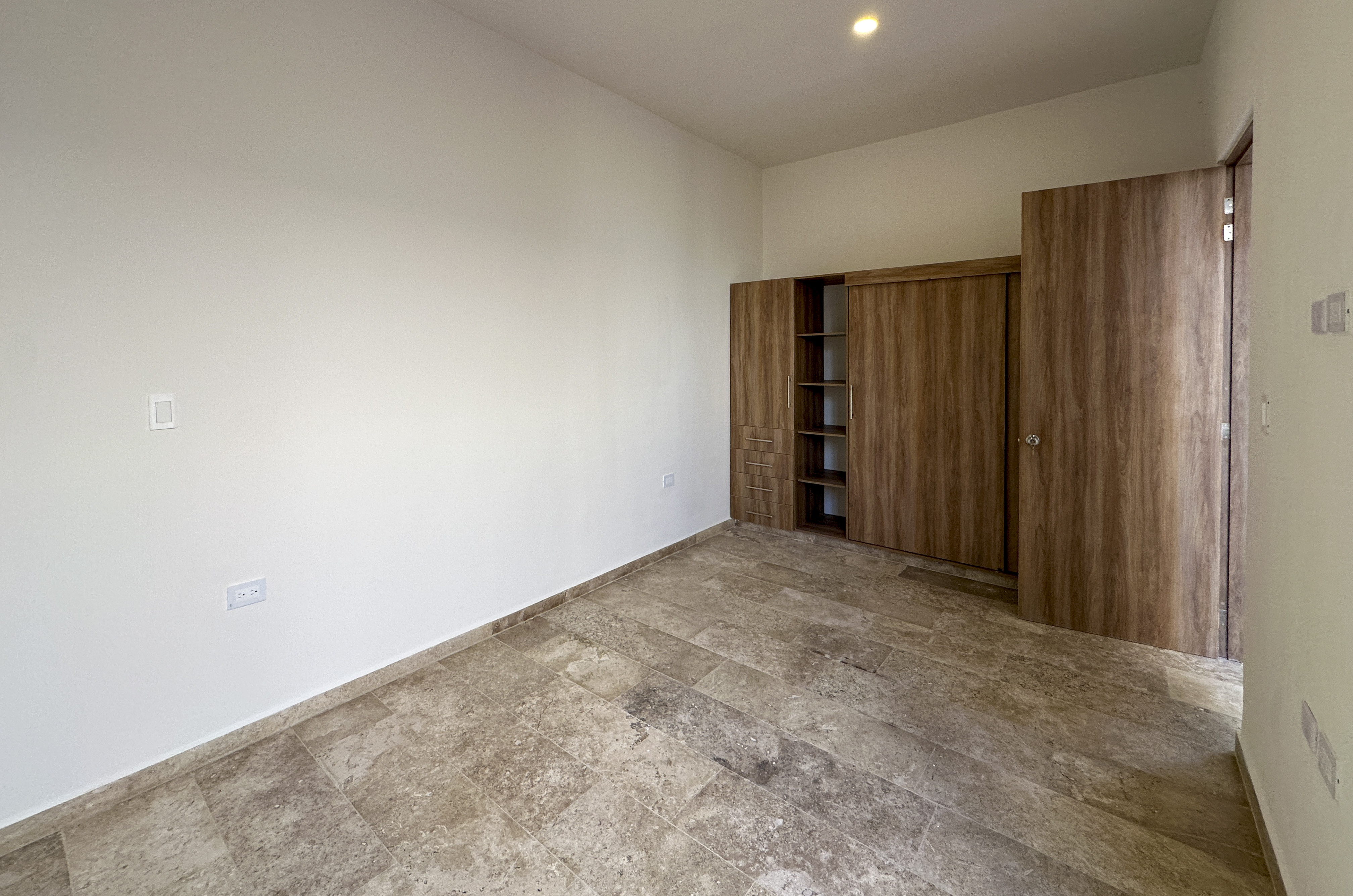 2000-54327-Casa-en-Renta-de-un-piso-con-2-habitaciones-y-alberca-en-Conkal-20_(17).jpg