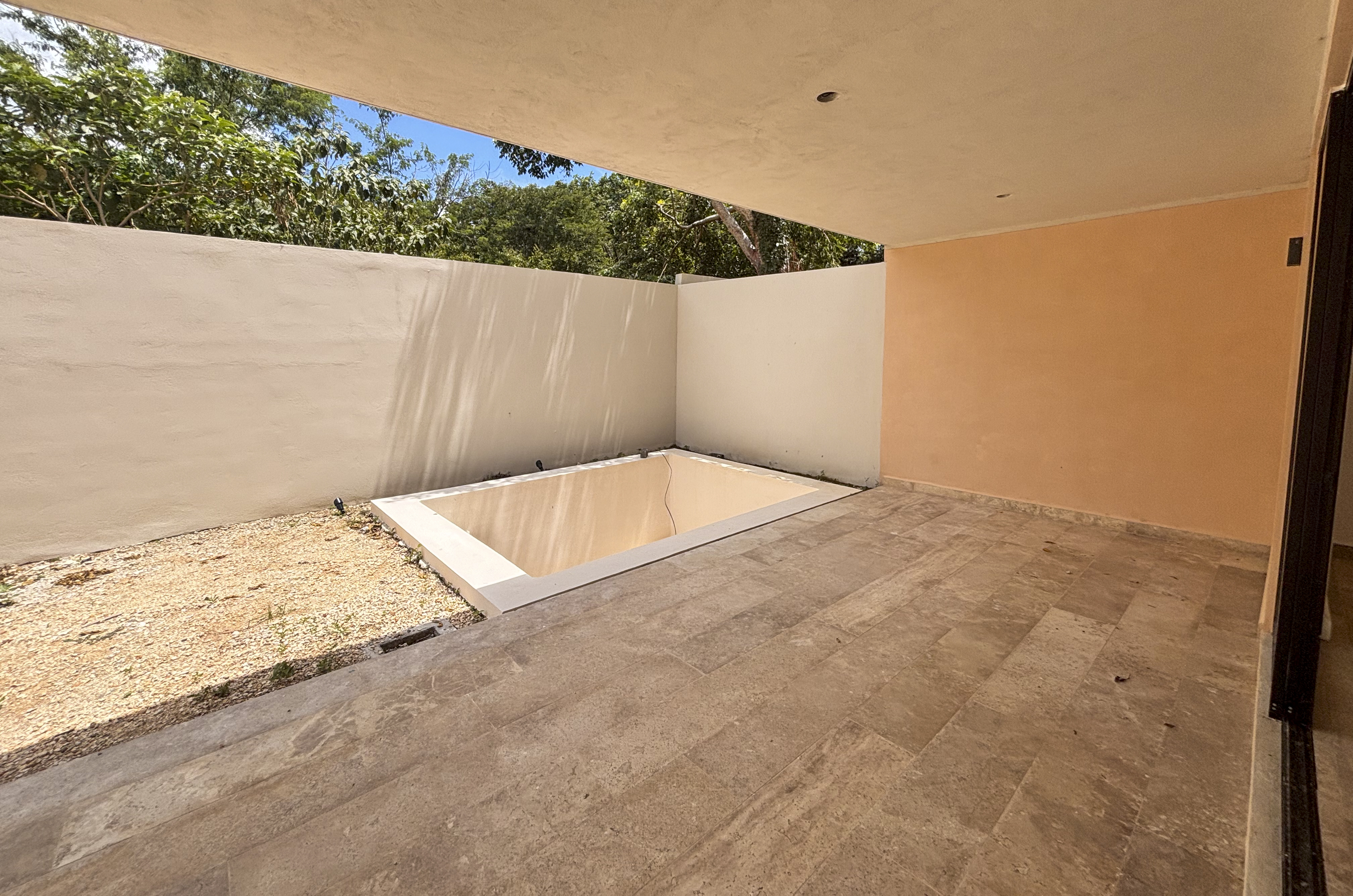 2009-54220-Casa-en-venta-en-el-norte-de-Mérida-Cholul-de-3-recámaras-con-estudio_(11).jpg