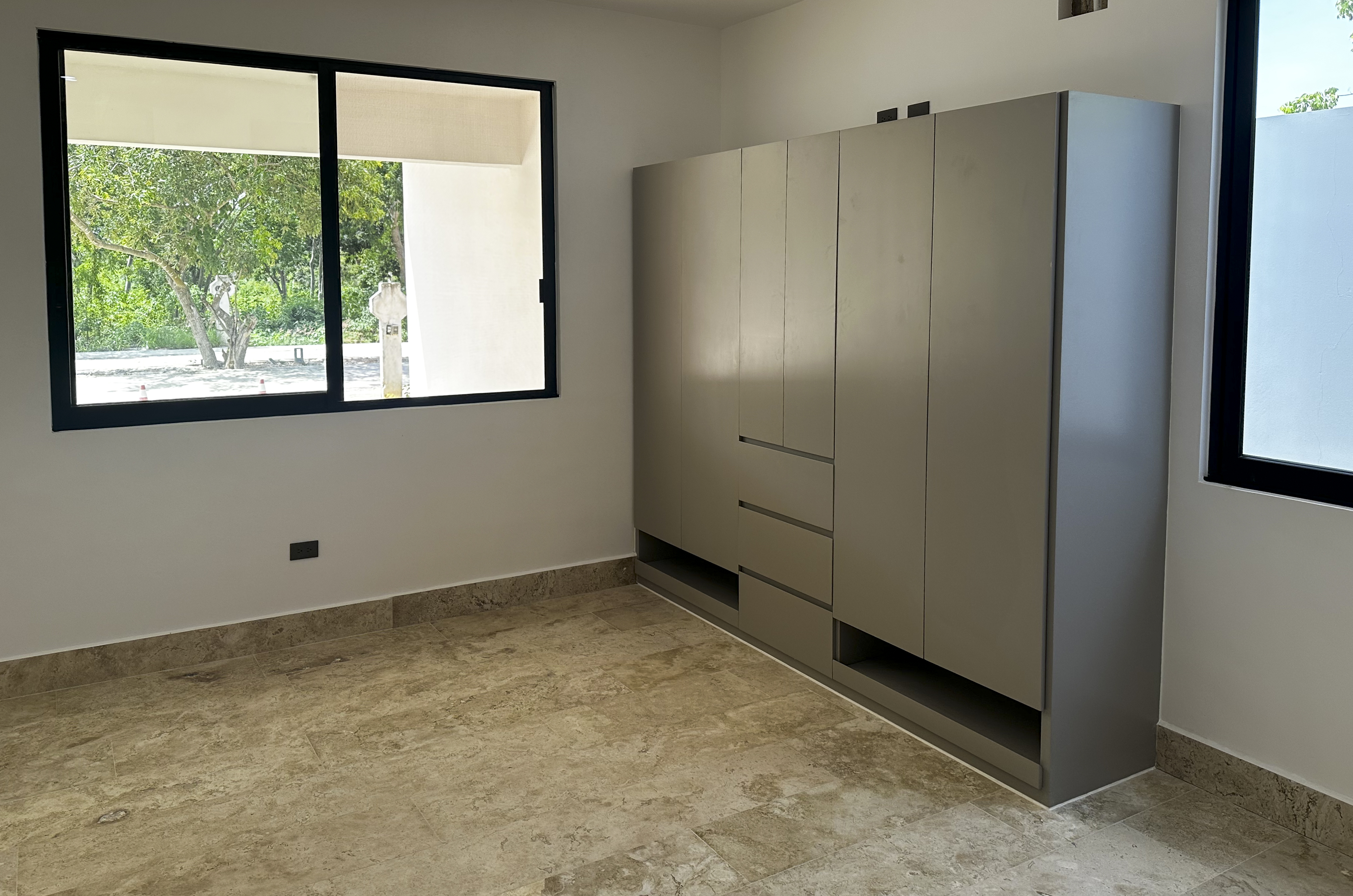2013-54437-Casa-en-venta-en-privada-Nuukul-Temozon-Norte-con-electrodomesticos-incluidos_(6).jpg