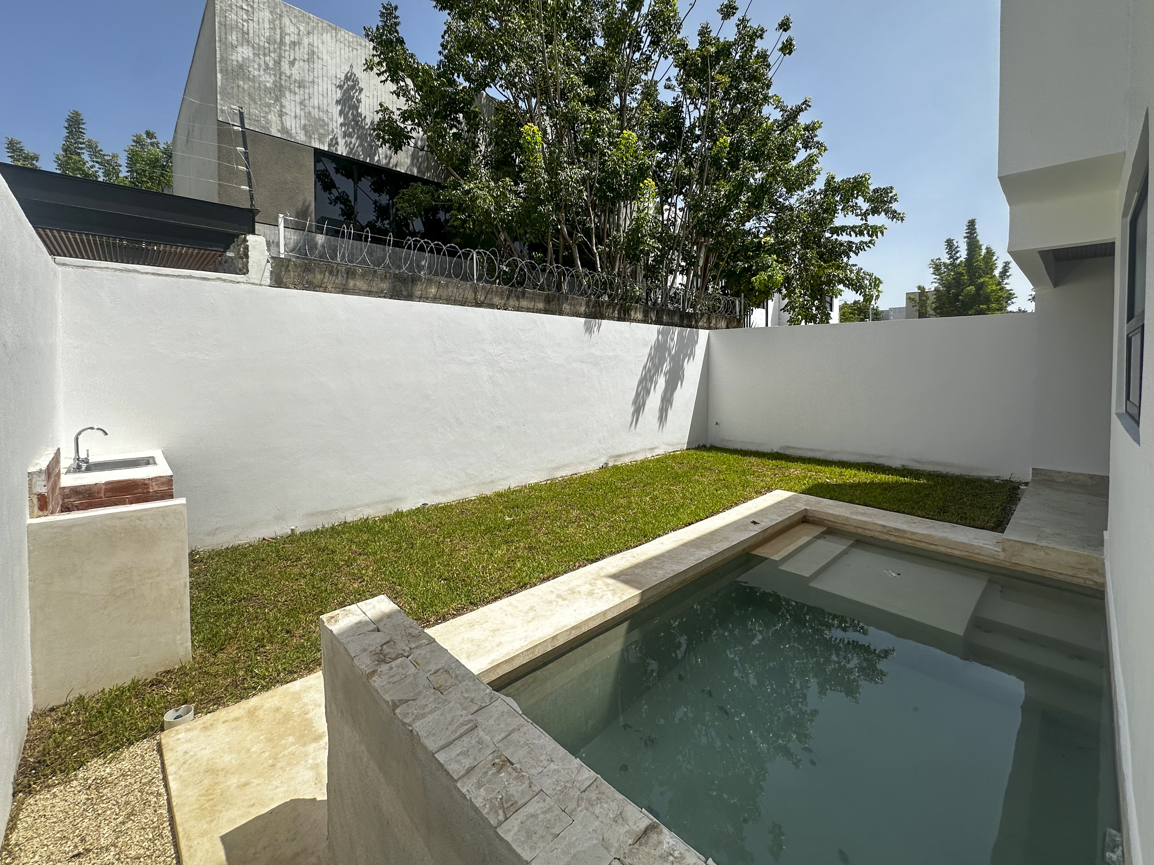 2013-54467-Casa-en-venta-en-privada-Nuukul-Temozon-Norte-con-electrodomesticos-incluidos_(35).jpg