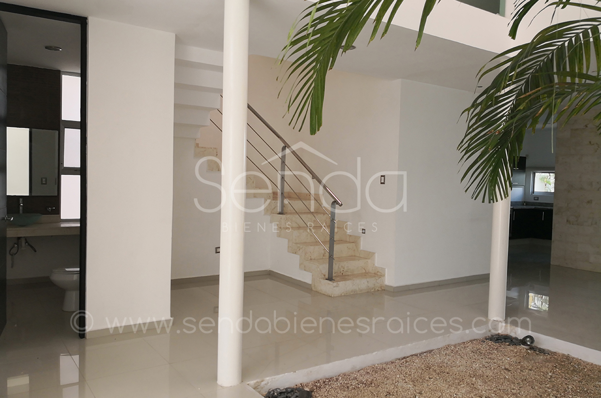 2018-10-09_17_26_33_casa-en-renta-en-altabrisa-residencial-4.jpg
