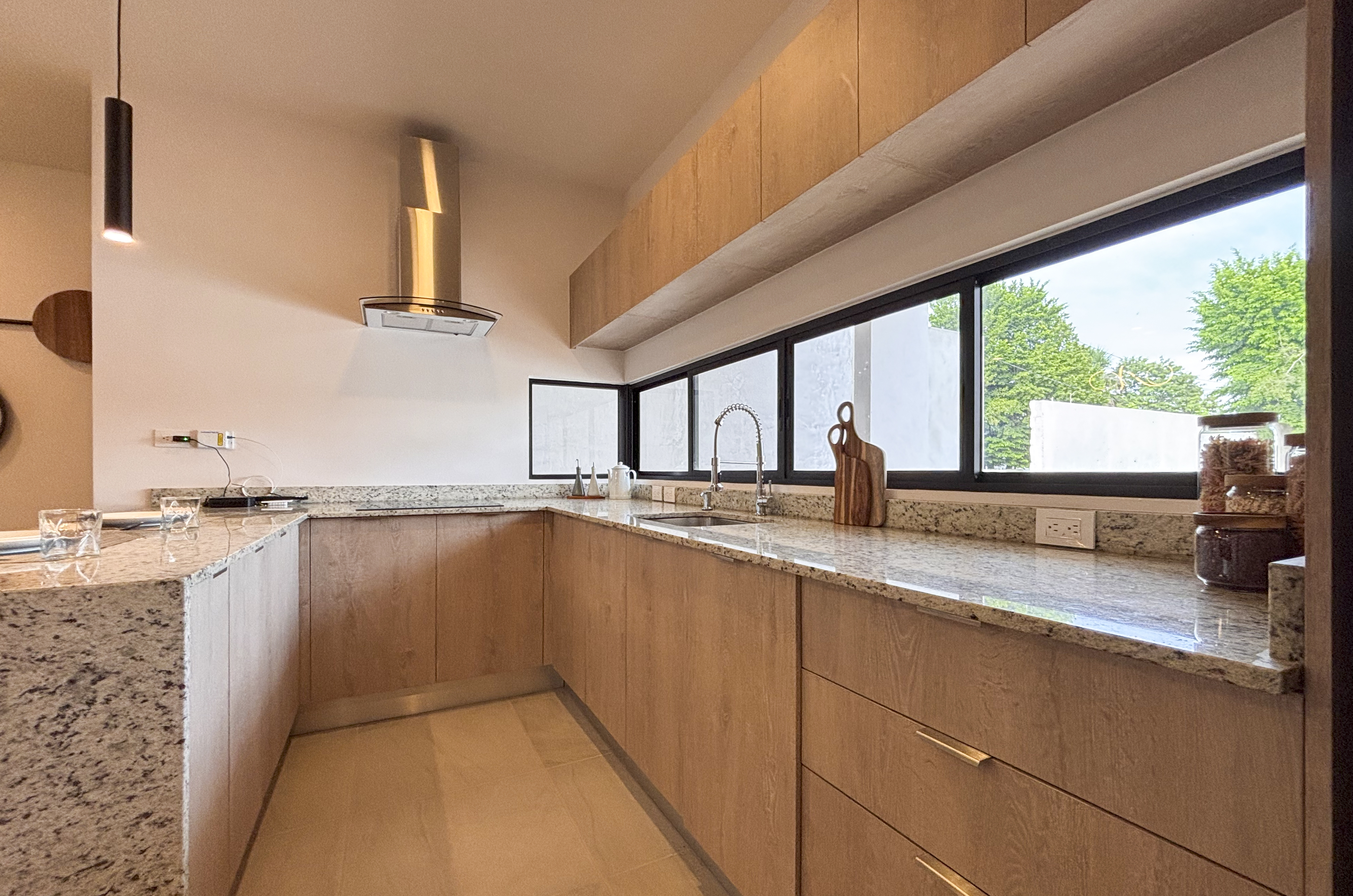 2029-54794-Casa_estilo-Townhouse-en-venta-en-cholul-al-norte-de-Merida-THULA-CITY-HOME__(13).jpg