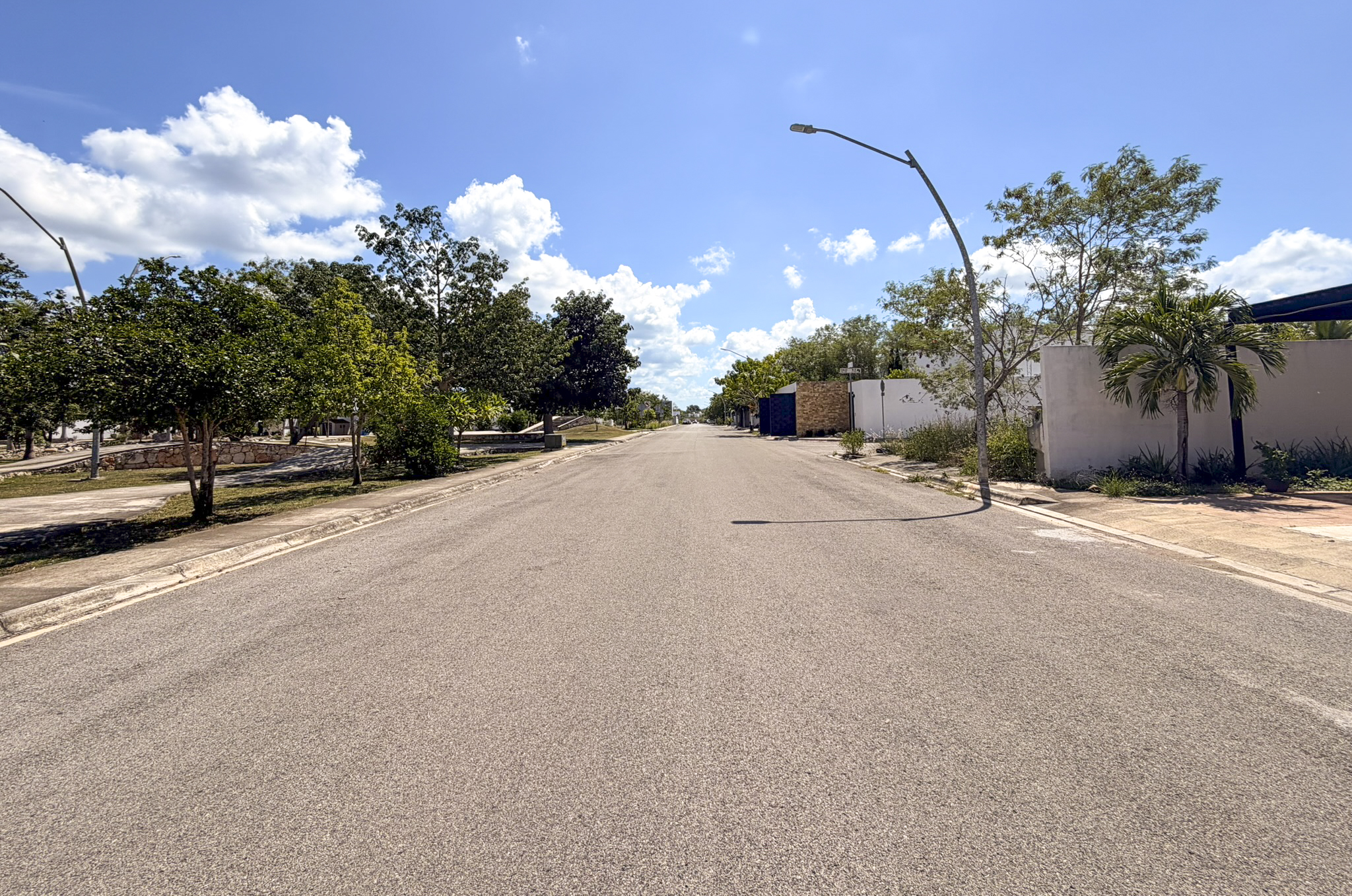 2030-54870-Lotes-Residenciales-Urbanizados-en-Venta-en-Cholul-Mérida_(11).jpg