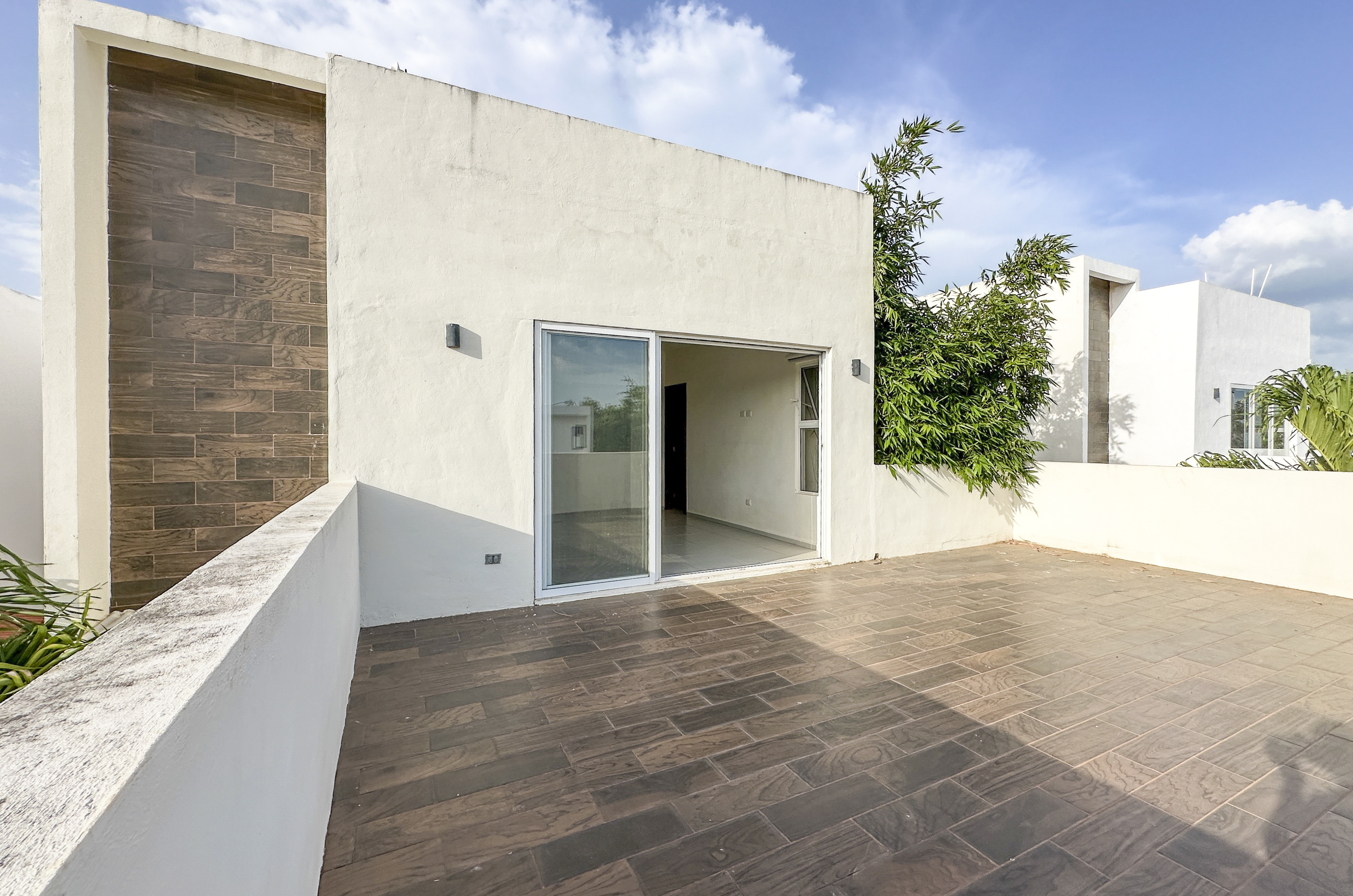 663-53590-Casa-en-renta-3-habitaciones-con-Piscina-en-Privada-Kanan-Conkal_(2).jpg