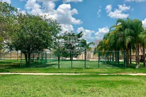 1074-30113-22ET-46_-Terrenos-Residenciales-de-500-metros-a-15-minutos-aproximadamente-de-Merida-_(8).jpg
