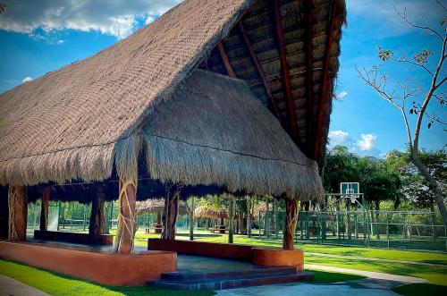1074-30122-22ET-46_-Terrenos-Residenciales-de-500-metros-a-15-minutos-aproximadamente-de-Merida-_(16).jpg