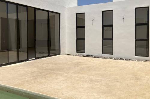 1142-49165-Casa-de-1-piso-con-4-recamaras-y-alberca-en-venta-en-Privada-Inara_(15).jpg