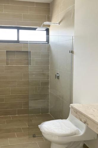 1142-49167-Casa-de-1-piso-con-4-recamaras-y-alberca-en-venta-en-Privada-Inara_(18).jpg