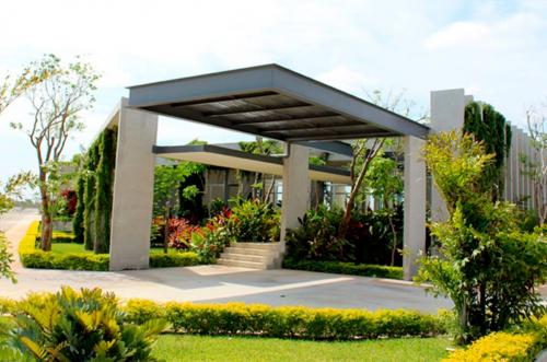1151-32483-22ET-60-Venta-de-Terrenos-en-Privada-Yaxlum-en-Conkal-Yucatan-listos-para-construir-_(10).jpg