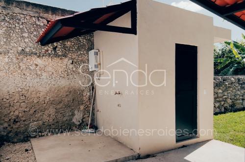 1246-35275-23GM-01-Casa-en-venta-en-el-centro-de-Merida-Totalmente-remodelada-_(15).jpg