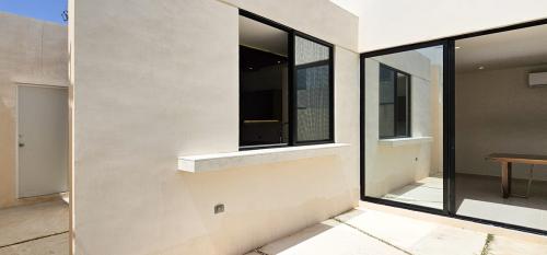1252-44913-Casa-en-venta-en-Cholul-Merida-con-recamara-en-planta_baja-y-alberca_(17).jpg