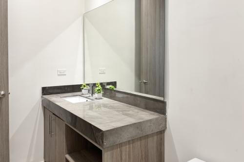 1329-50459-Departamento-en-renta-en-EL-SABINO-TEMOZON-NORTE-Equipado-y-Amueblado-103_(29).jpg