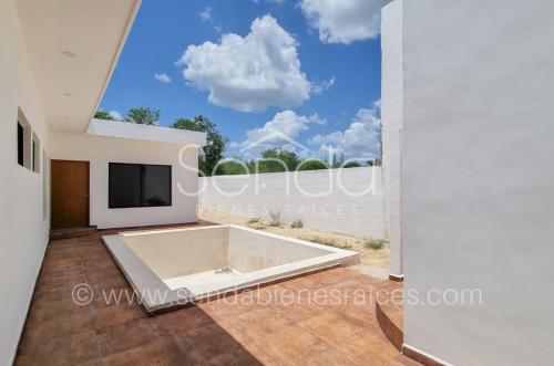 1337-38310-Casa-en-Venta-en-Mabella-Residencial-de-Un-piso-con-Alberca-en-San-Diego-Cutz-6.jpg