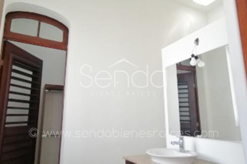 1355-38921-Casa-en-venta-Centro-Historico-Merida-calle-62-de-5-habitaciones-48.jpg