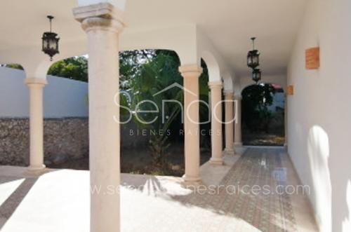 1355-38925-Casa-en-venta-Centro-Historico-Merida-calle-62-de-5-habitaciones-52.jpg