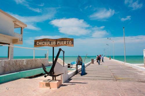 1423-40529-Terreno-en-venta-en-Chicxulub-puerto-excelente-ubicacion-zona-comercial-3.jpg