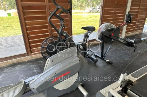 1438-43057-Terreno-residencial-en-privada-en-venta-con-amenidades-en-Cholul-Merida_(6).jpg