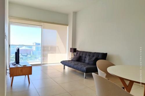 1520-43861-Departamento-en-Renta-en-Via-Montejo-Merida-con-2-recamaras-mas-estudio-rd_(6).jpg