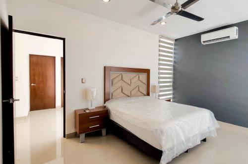 1534-43564-Casa-en-venta-en-Arborettos-Merida-zona-Cabo-Norte-con-3-habitaciones-equipada_(10).jpg