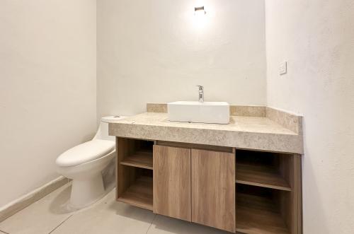 1602-47541-Casas-en-Venta-en-Conkal-Merida-Privada-Naia-Residencial-con-amenidades-Zaci_(15).jpg