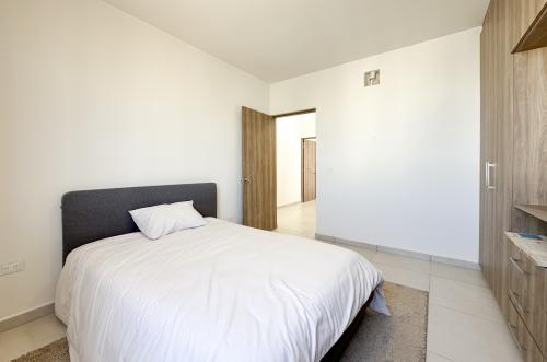 1602-47560-Casas-en-Venta-en-Conkal-Merida-Privada-Naia-Residencial-con-amenidades-Zaci_(34).jpg