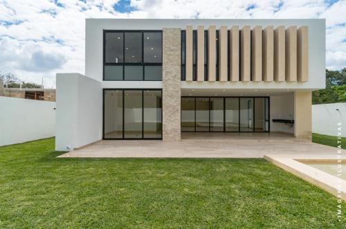 1636-45783-La-rejoyada-fachada-trasera.jpg