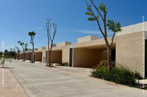 1645-48457-_Casa-en-venta-en-Xcanatun-Merida-de-1-planta-en-privada-con-amenidades_(3).jpg